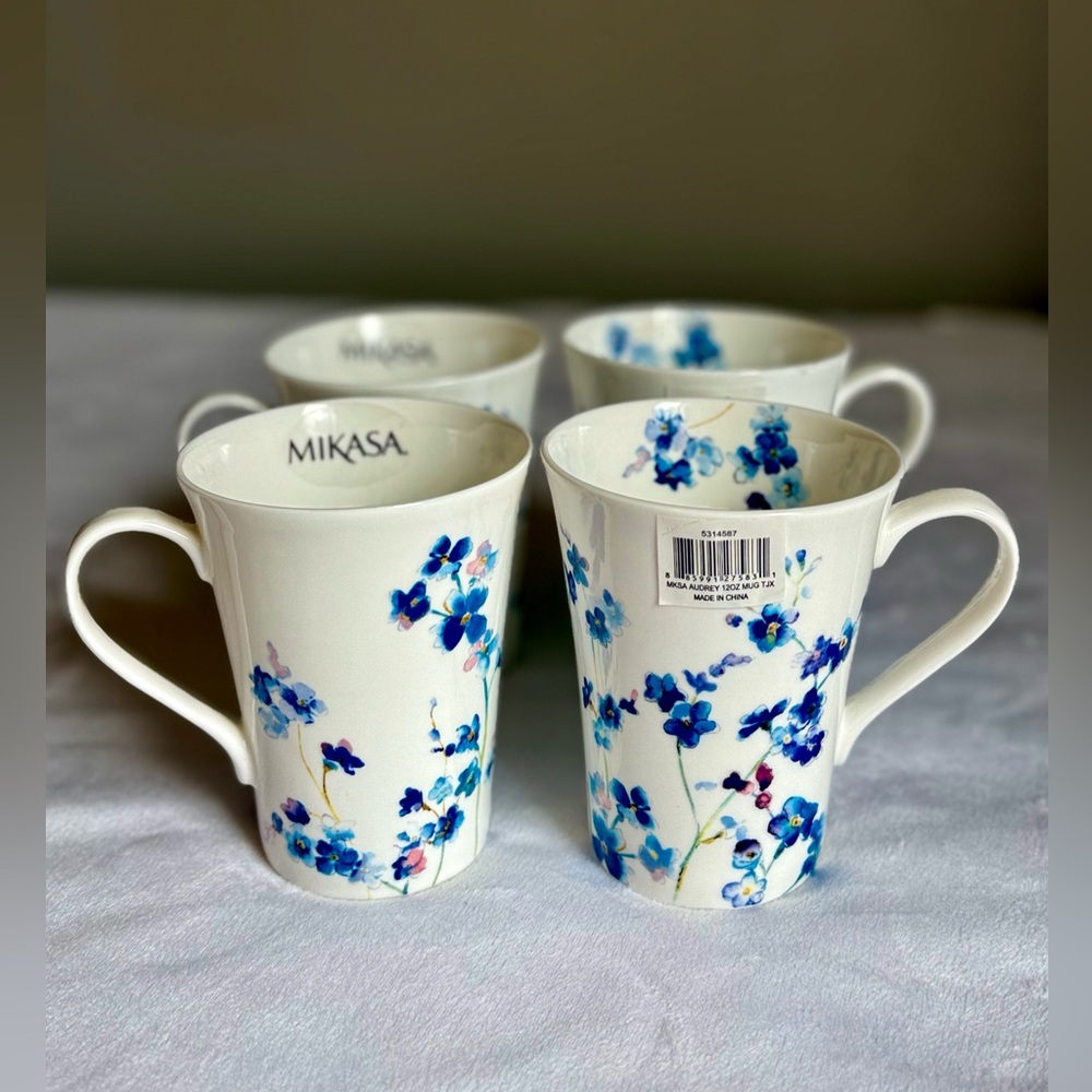 Mikasa Audrey Mug Coffee Tea  Cup Bone China White Blue Floral Rare Set of 4
